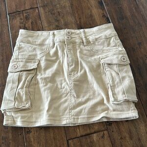 Brand new tan cargo skirt